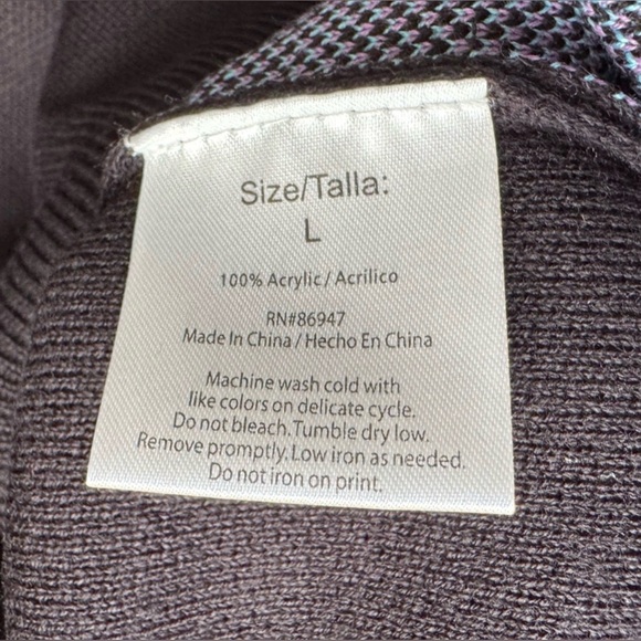 NWT Barbie Logo Sweater Large Black Multicolor Graphic Knit Pullover Mattel - Picture 6 of 6